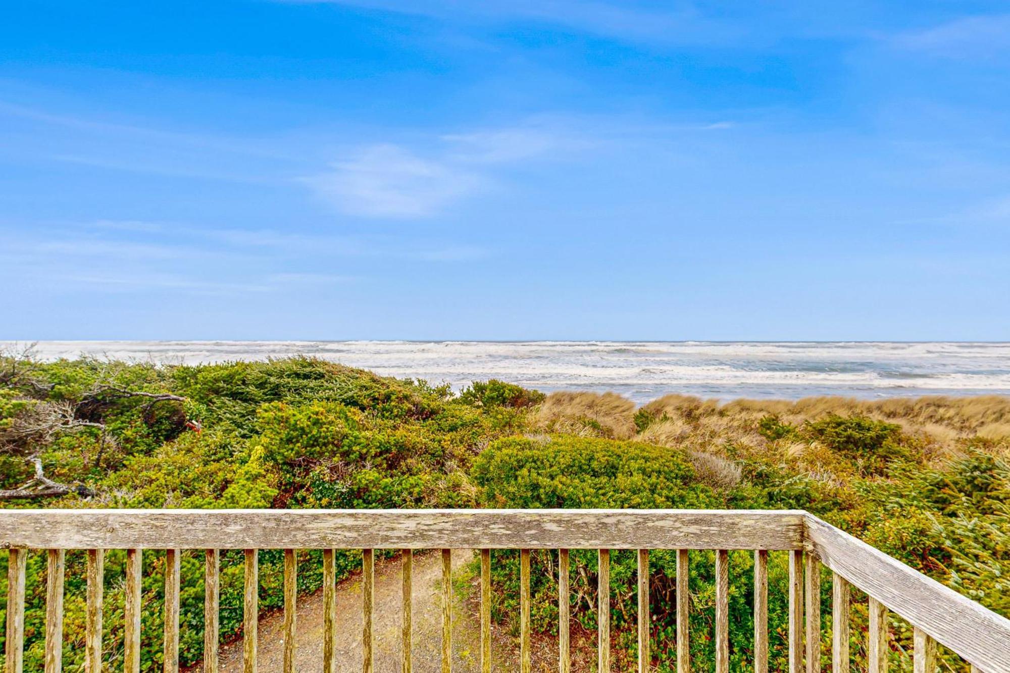 Chris'S Oceanfront Getaway Villa Rockaway Beach Buitenkant foto