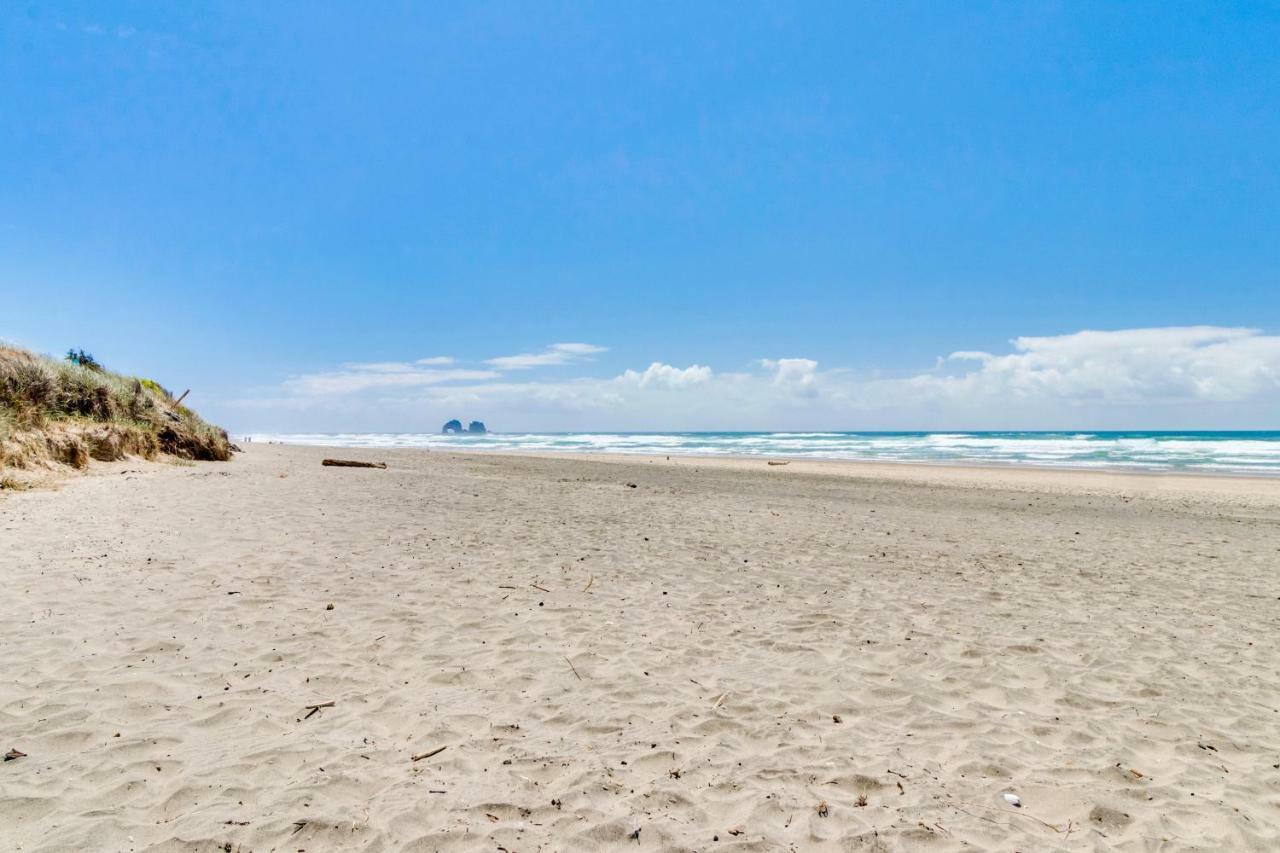 Chris'S Oceanfront Getaway Villa Rockaway Beach Buitenkant foto